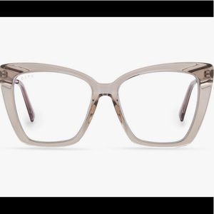 BRAND NEW NEVER WORN DIFF BLUE LIGHT GLASSES.